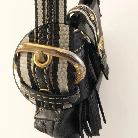 The Sak Leather Shoulder Bag - Picture 3 of 6